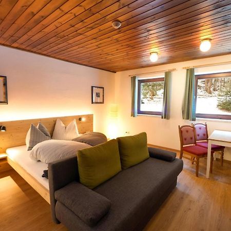 Apartpension Barenwirt Leutasch Buitenkant foto