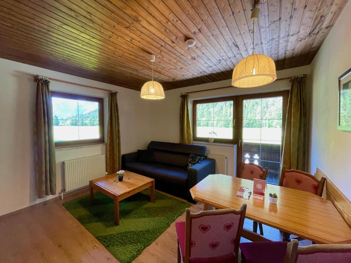 Apartpension Barenwirt Leutasch Buitenkant foto