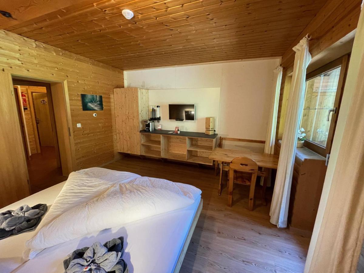 Apartpension Barenwirt Leutasch Buitenkant foto