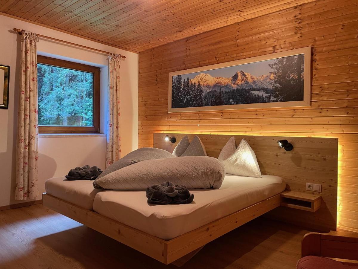 Apartpension Barenwirt Leutasch Buitenkant foto